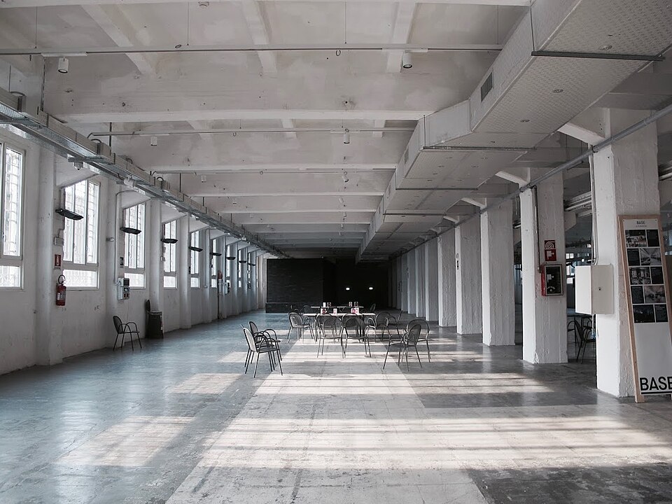 ミラノ・トルトーナ地区の BASE Milano